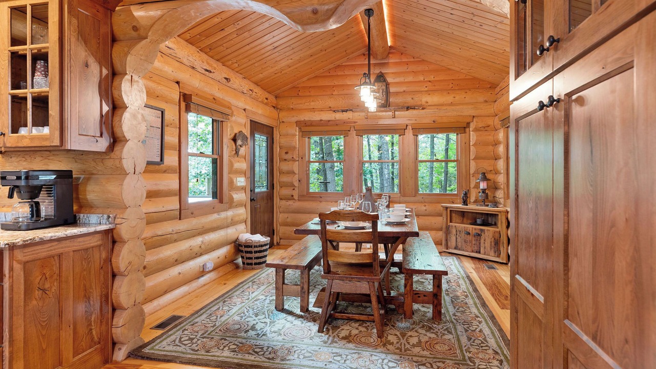 Photo of Bedroom in Kimberling City