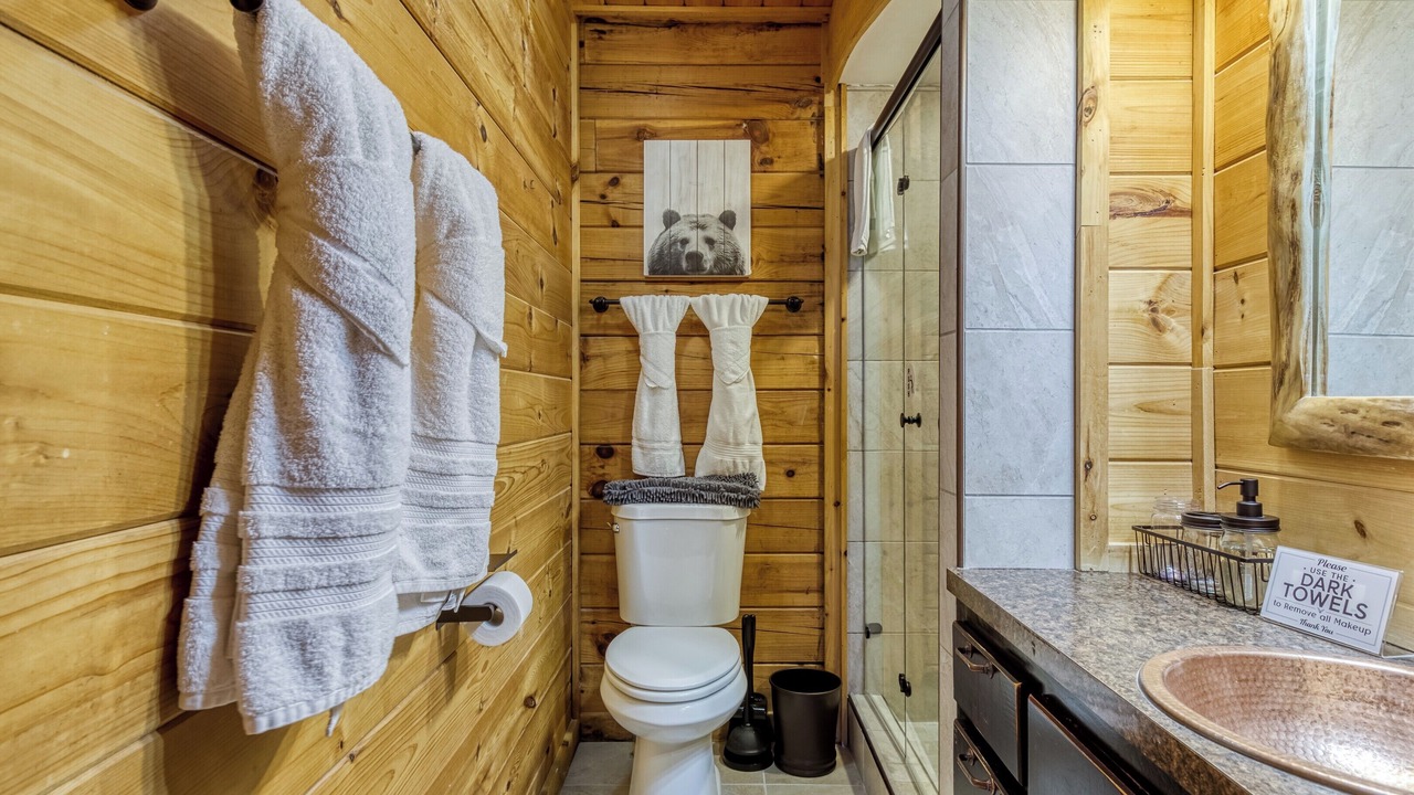 Photo of Bathroom in Smoky Mountains