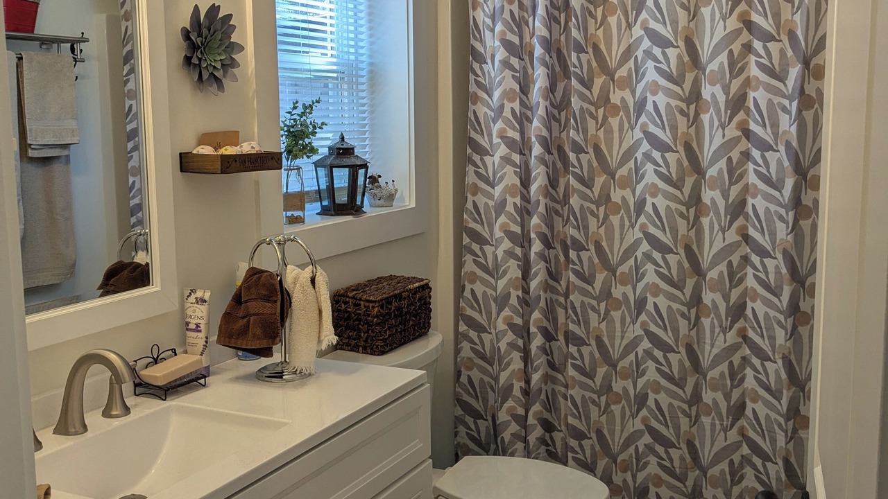 Photo of Bathroom in Loudon