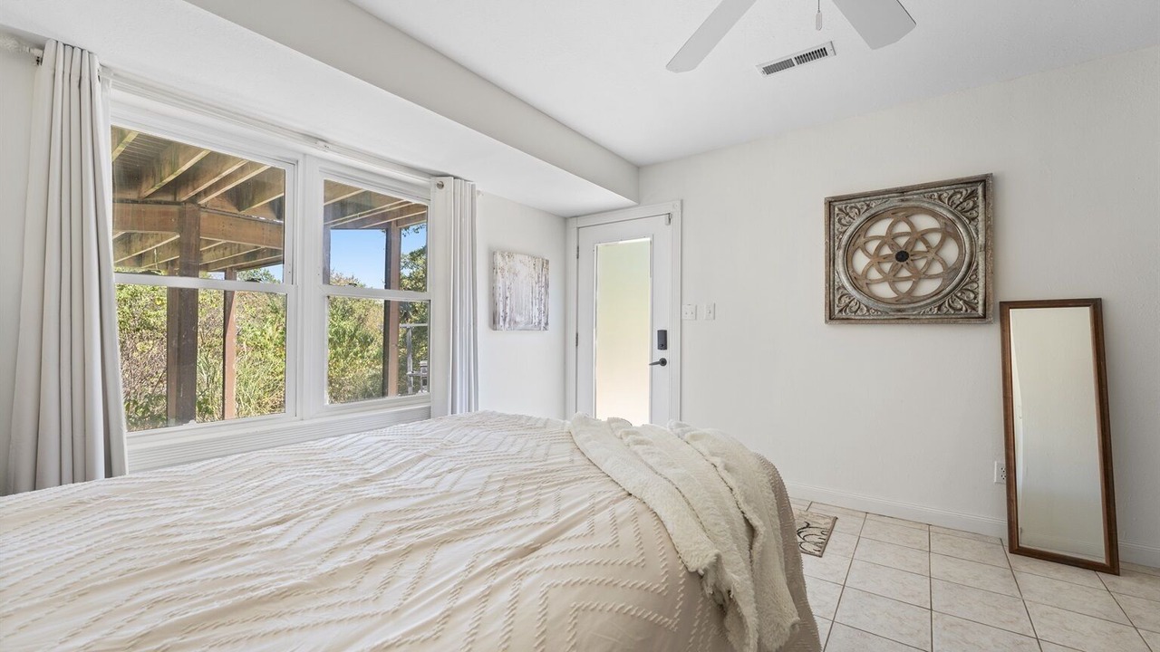 Photo of Bedroom in Branson West