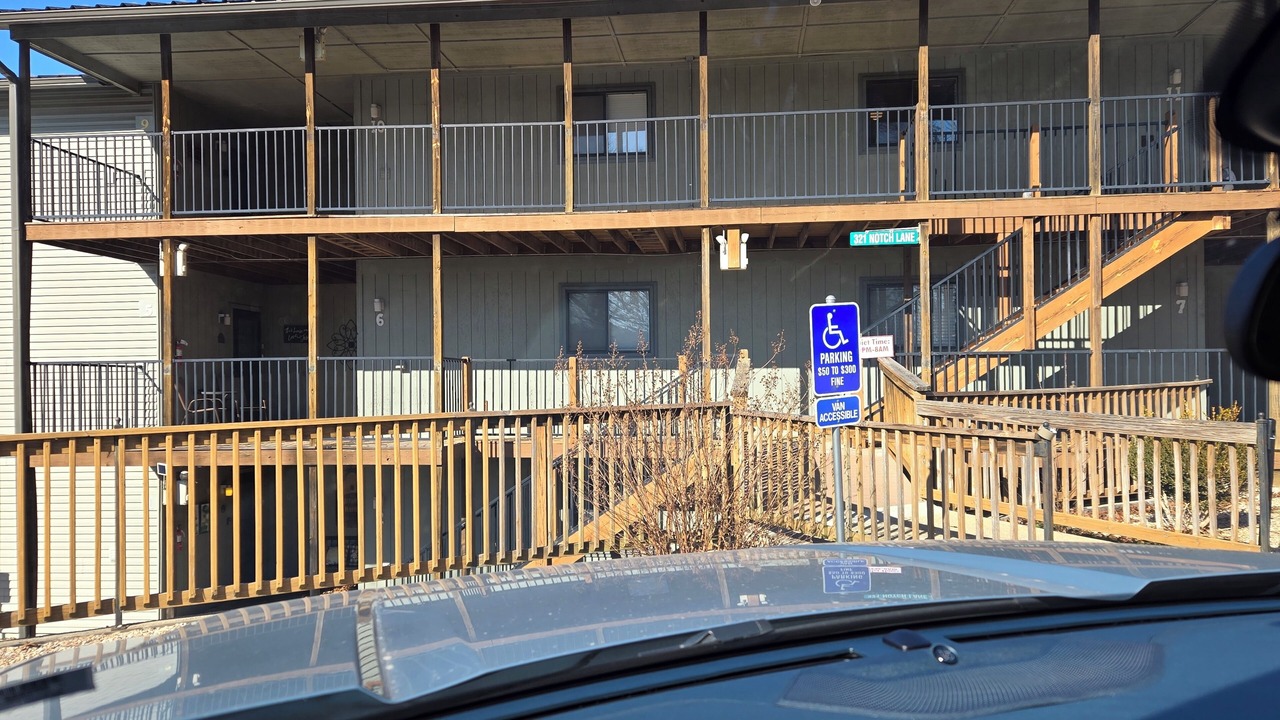 Photo of Outdoor in Branson West
