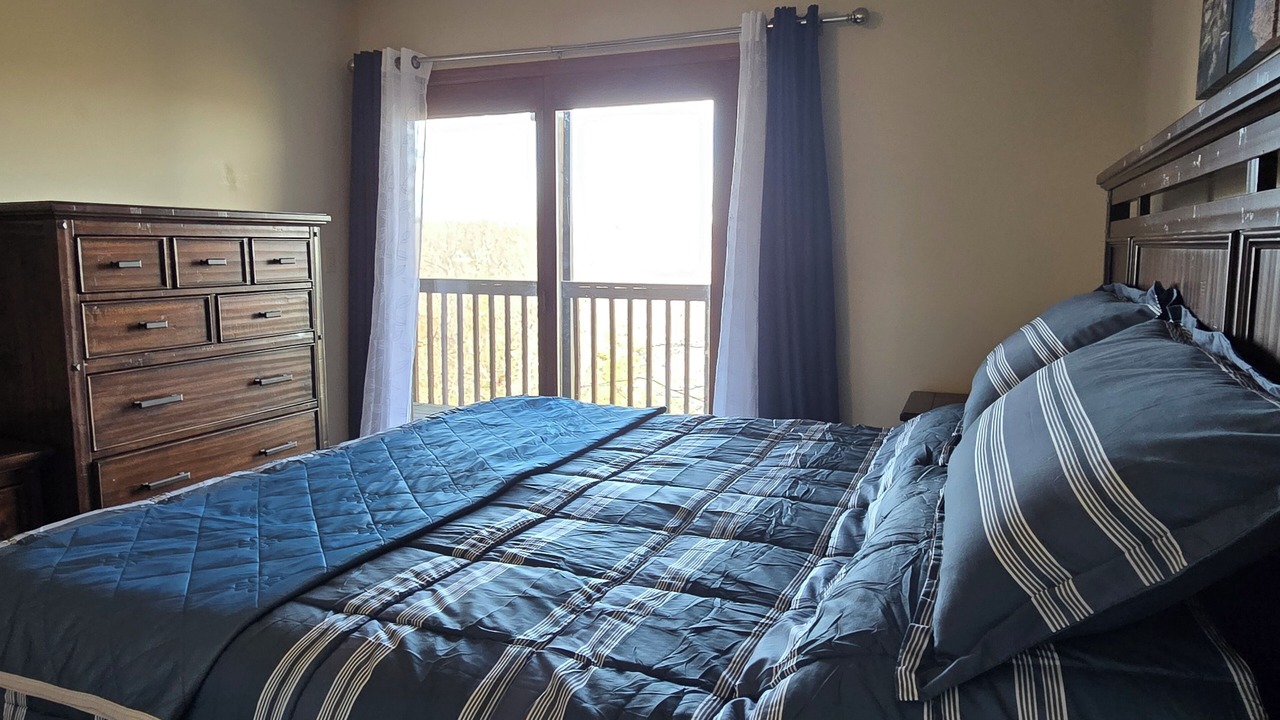 Photo of Bedroom in Branson West