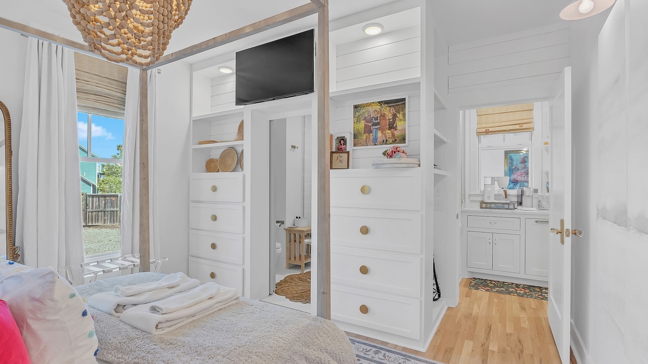 Photo of Bedroom in Carlton Landing