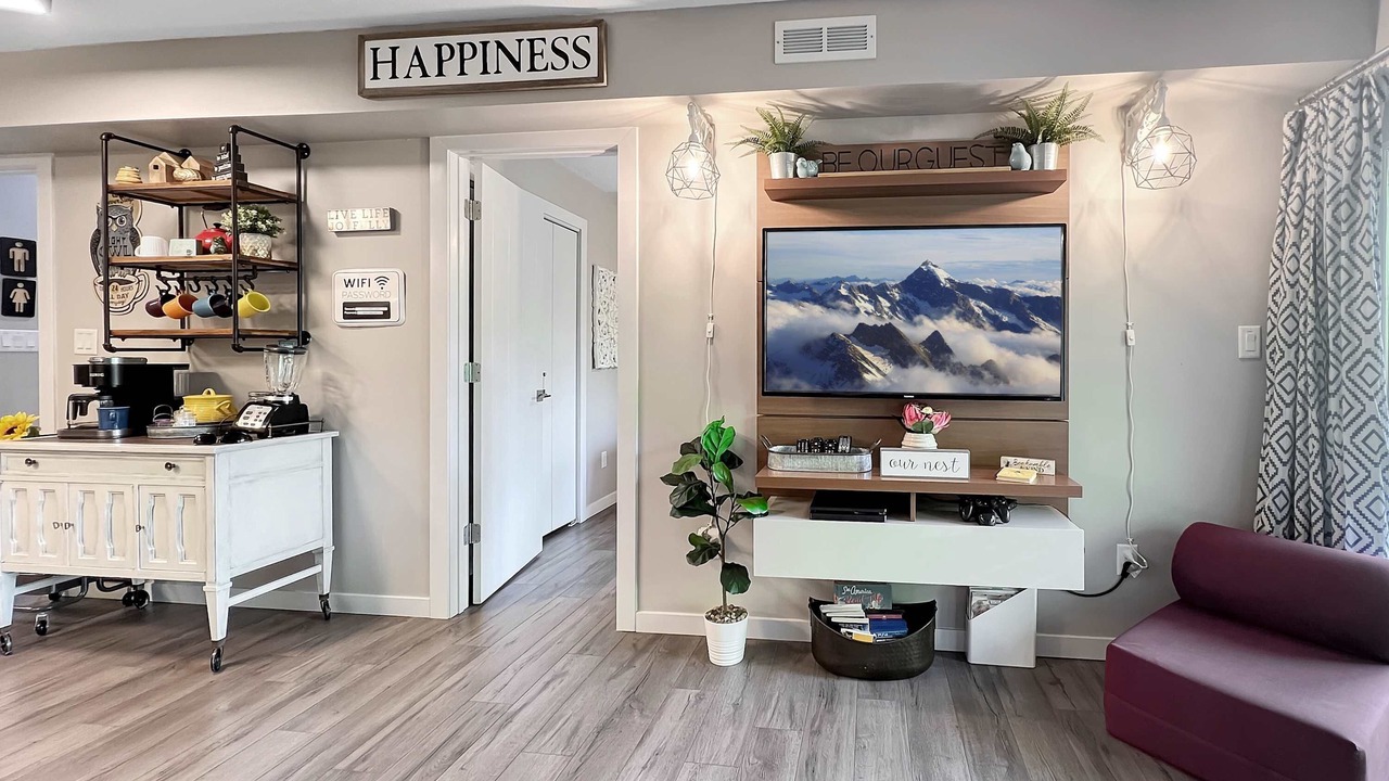 Photo of Others in Notch Estates