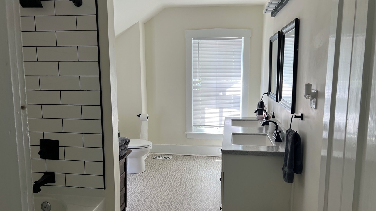 Photo of Bathroom in Lawrence