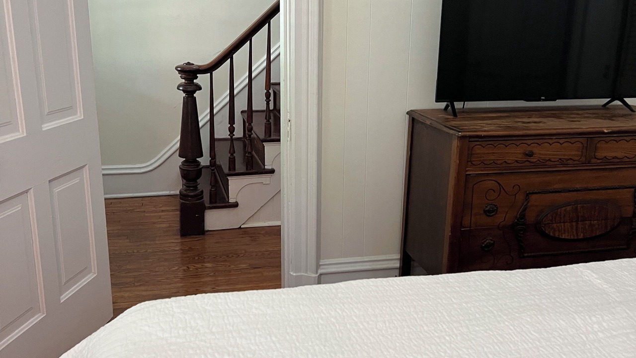 Photo of Bedroom in Lawrence