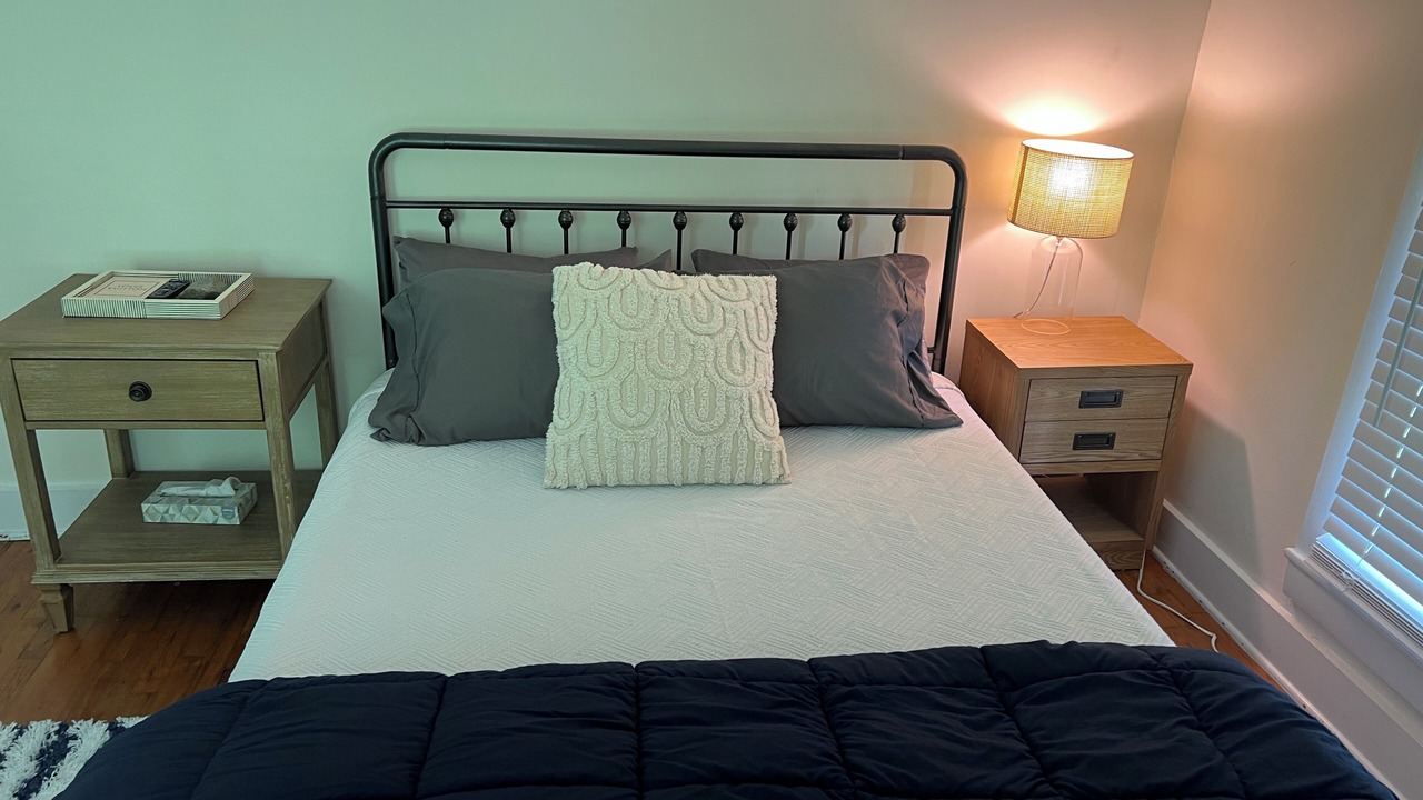 Photo of Bedroom in Lawrence