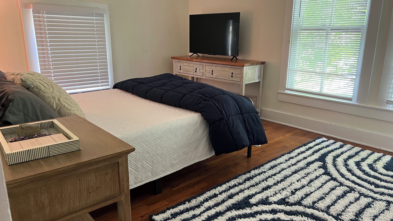 Photo of Bedroom in Lawrence