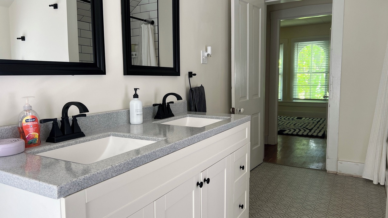 Photo of Bathroom in Lawrence