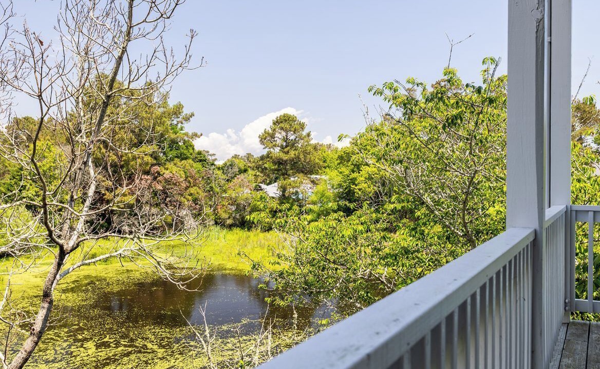 Photo of Patio Balcony in Emerald Isle