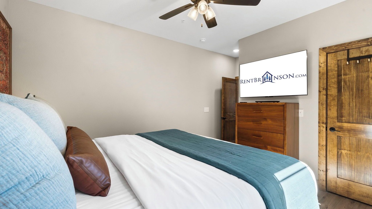 Photo of Bedroom in Hollister