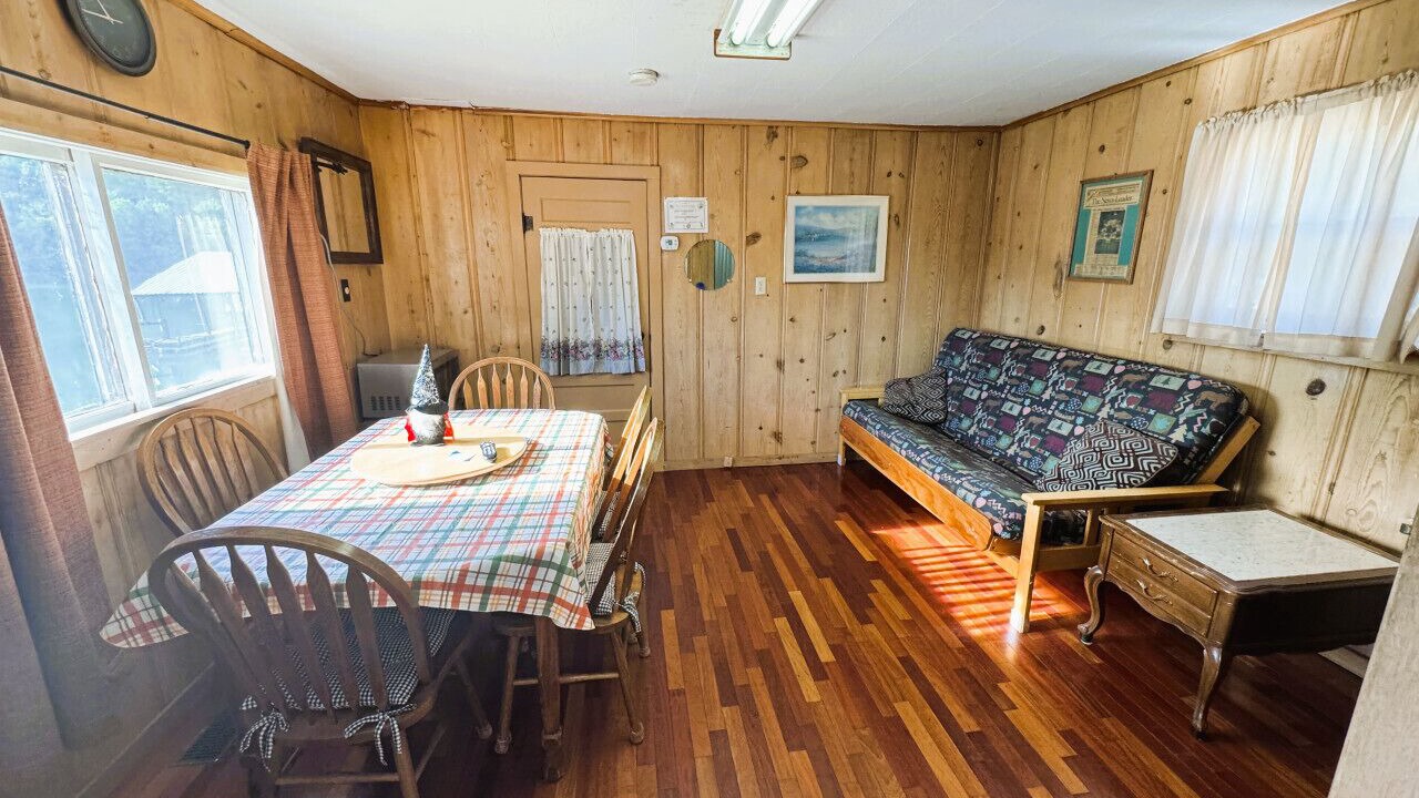 Photo of Livingroom in Rockaway Beach