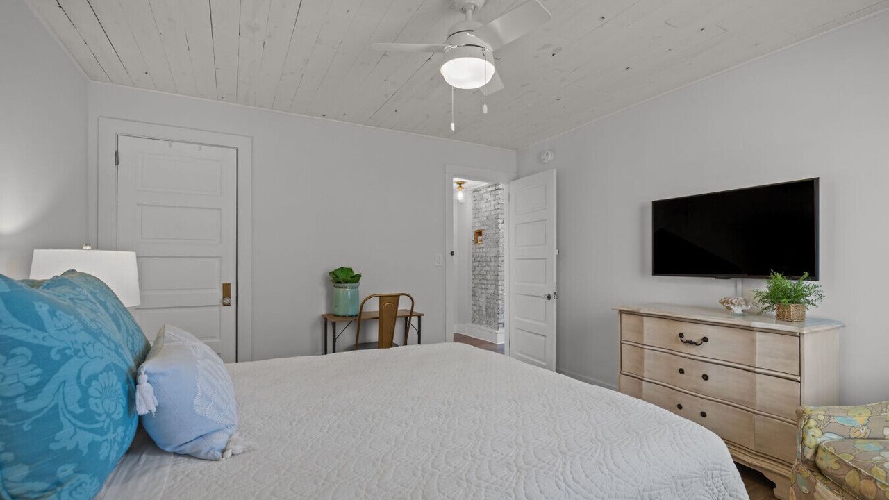 Photo of Bedroom in Morehead City
