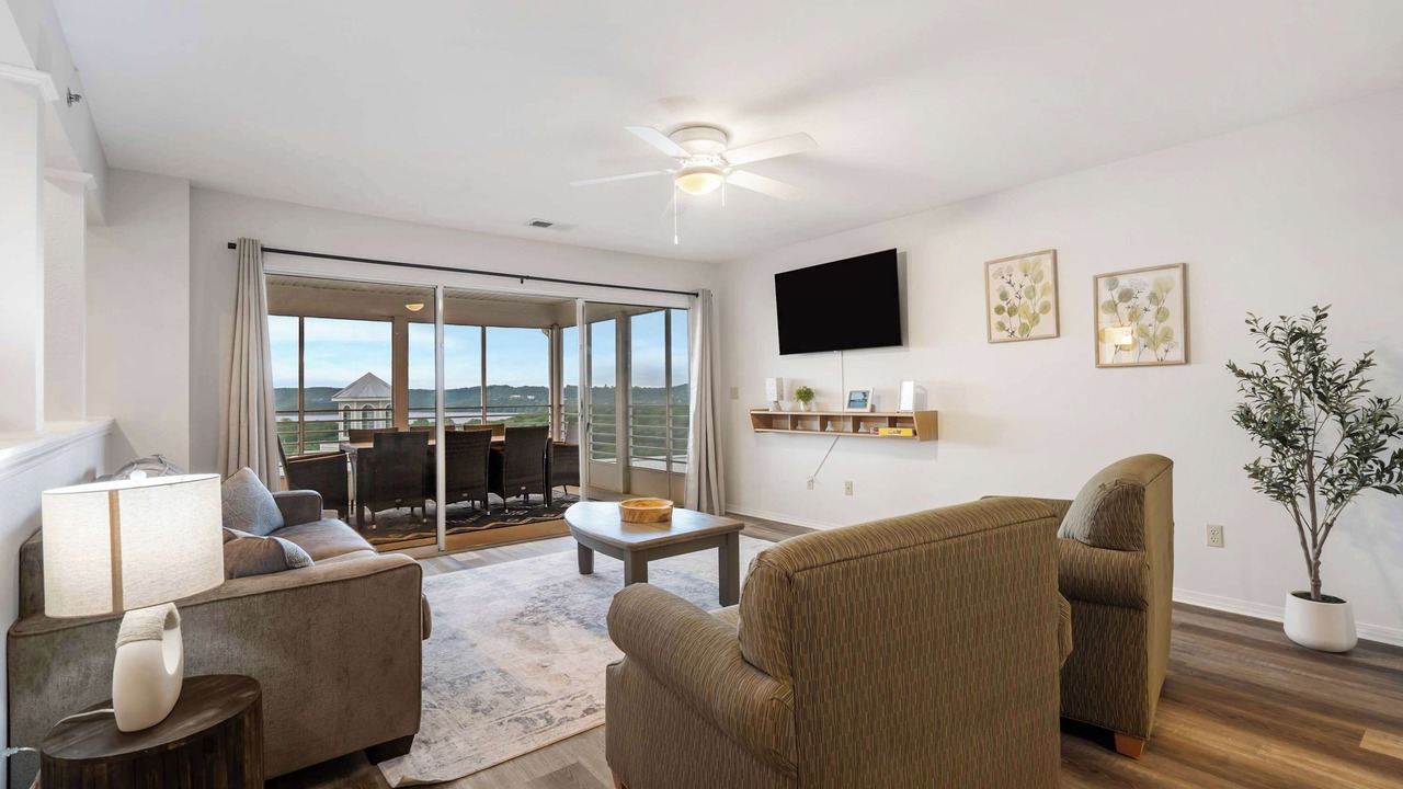 Photo of Bedroom in Kimberling City