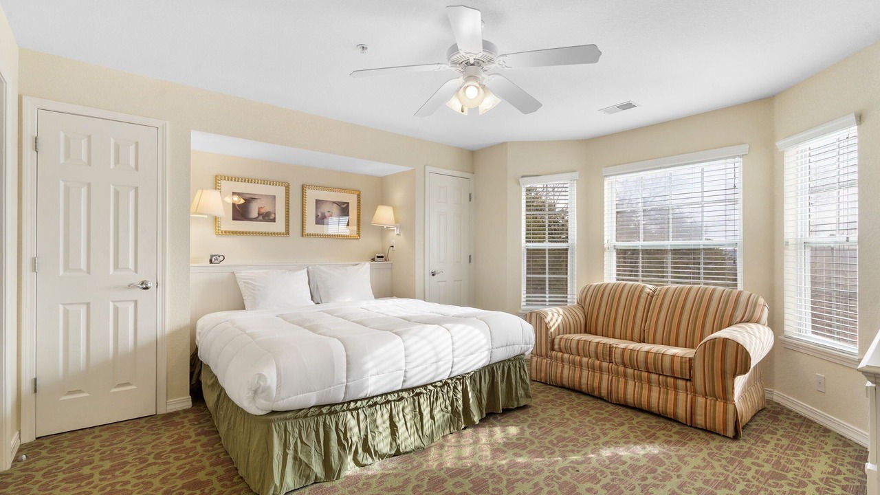 Photo of Bedroom in Kimberling City