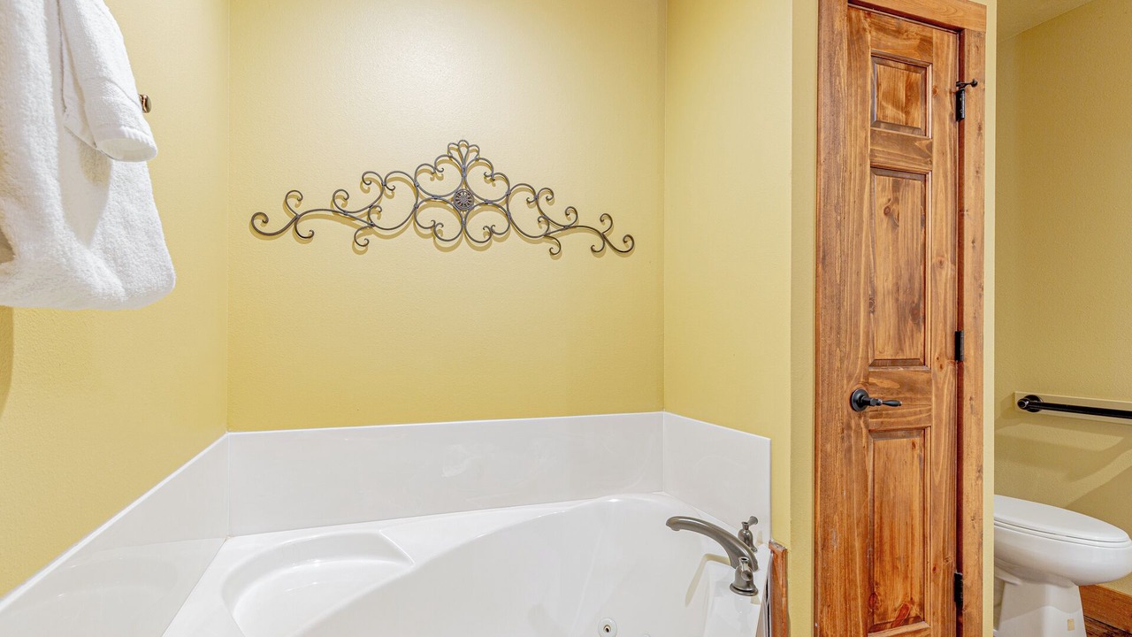 Photo of Bathroom in Reeds Spring