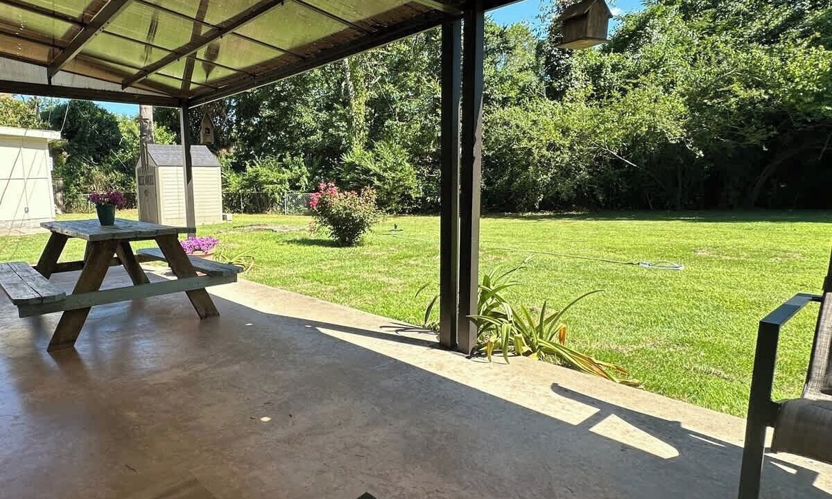 Photo of Outdoor in Reservoir