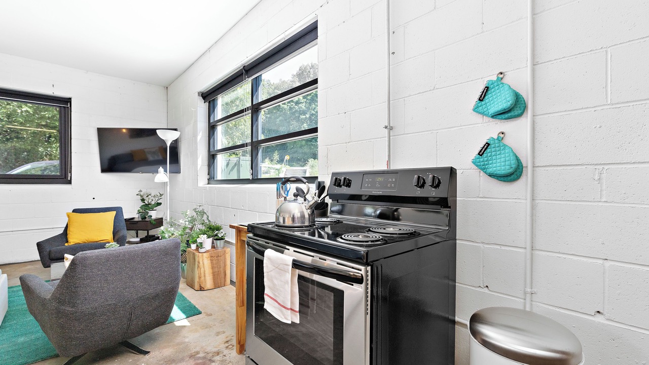 Photo of Kitchen in Midtown - Westport