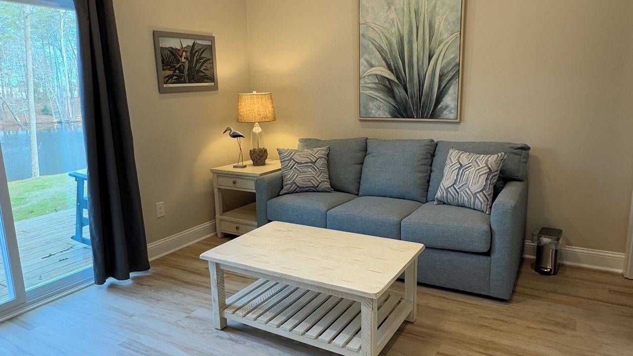 Photo of Livingroom in Elizabethtown
