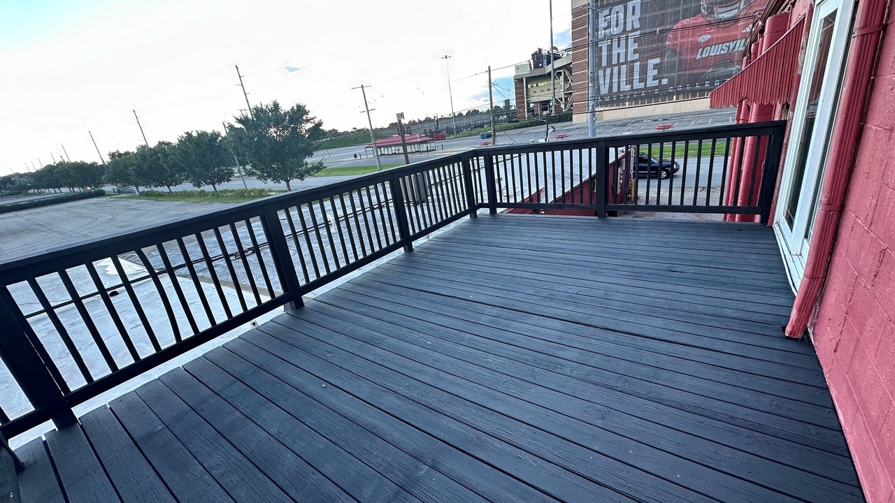 Photo of Patio Balcony in Fairgrounds