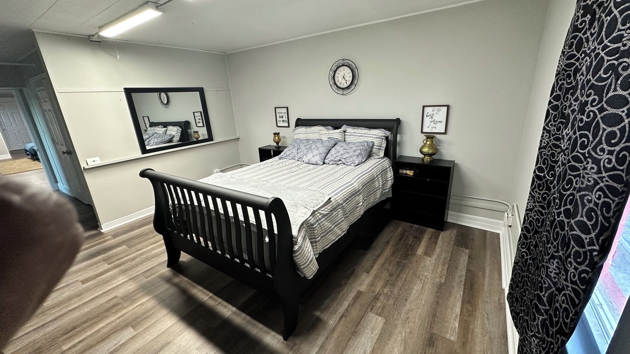 Photo of Bedroom in Fairgrounds
