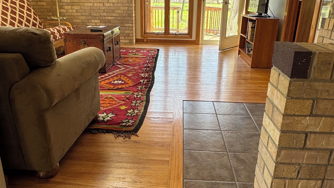 Photo of Livingroom in Lawrence