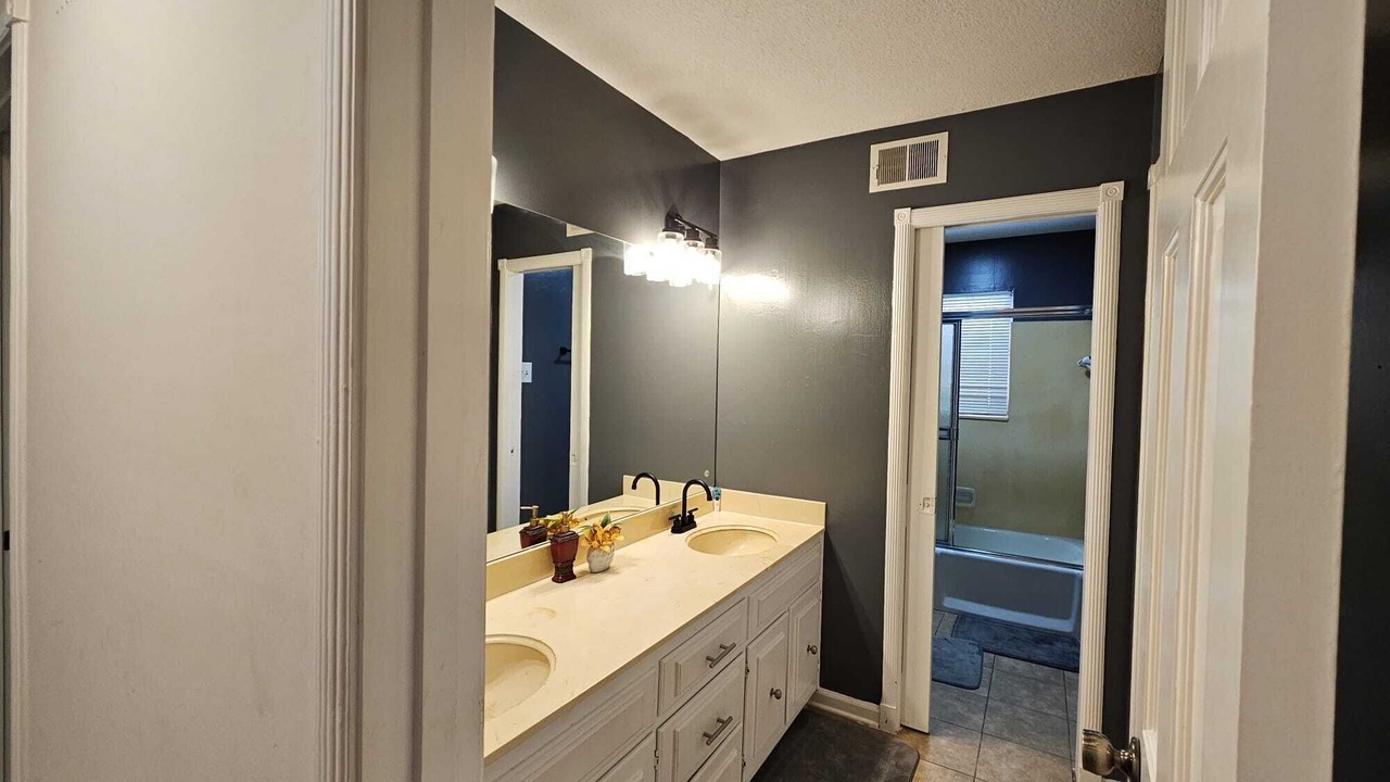Photo of Bathroom in Cordova