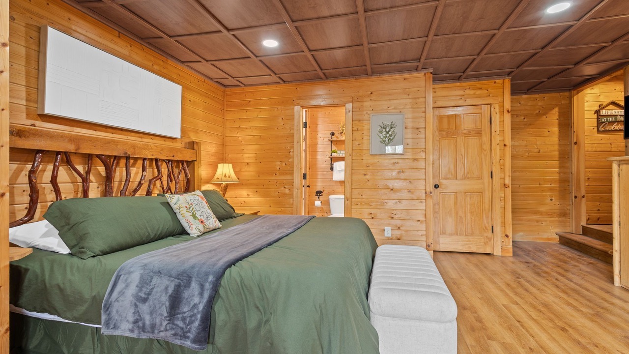 Photo of Bedroom in Wears Valley