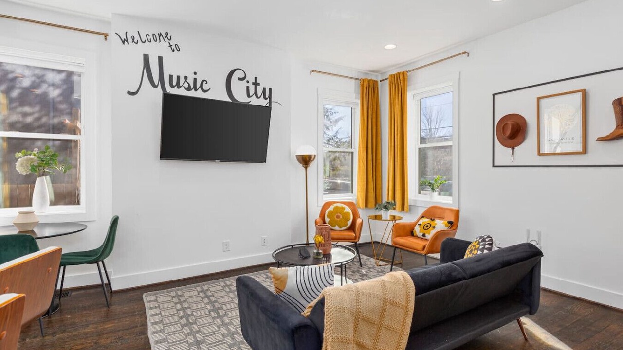 Photo of Bedroom in Hillsboro Village
