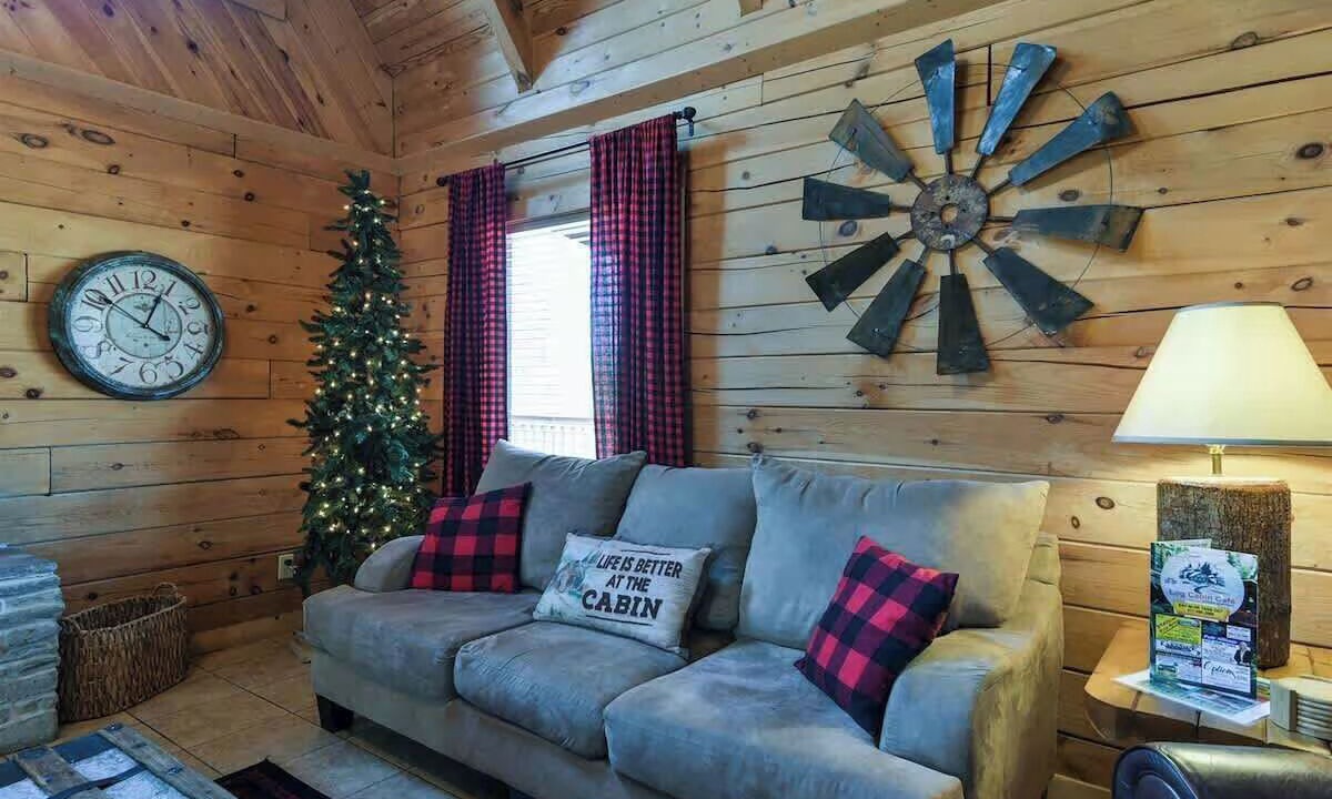 Photo of Livingroom in Branson Cedars