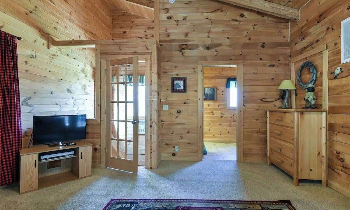 Photo of Others in Branson Cedars