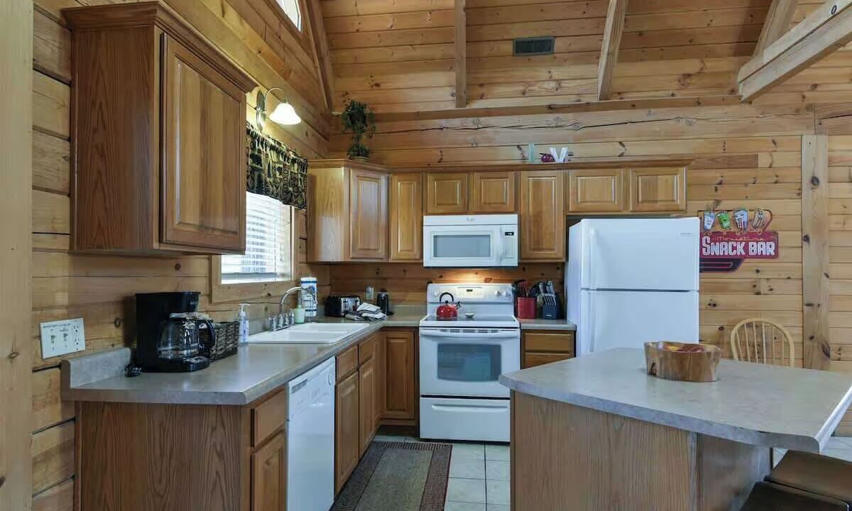 Photo of Kitchen in Branson Cedars