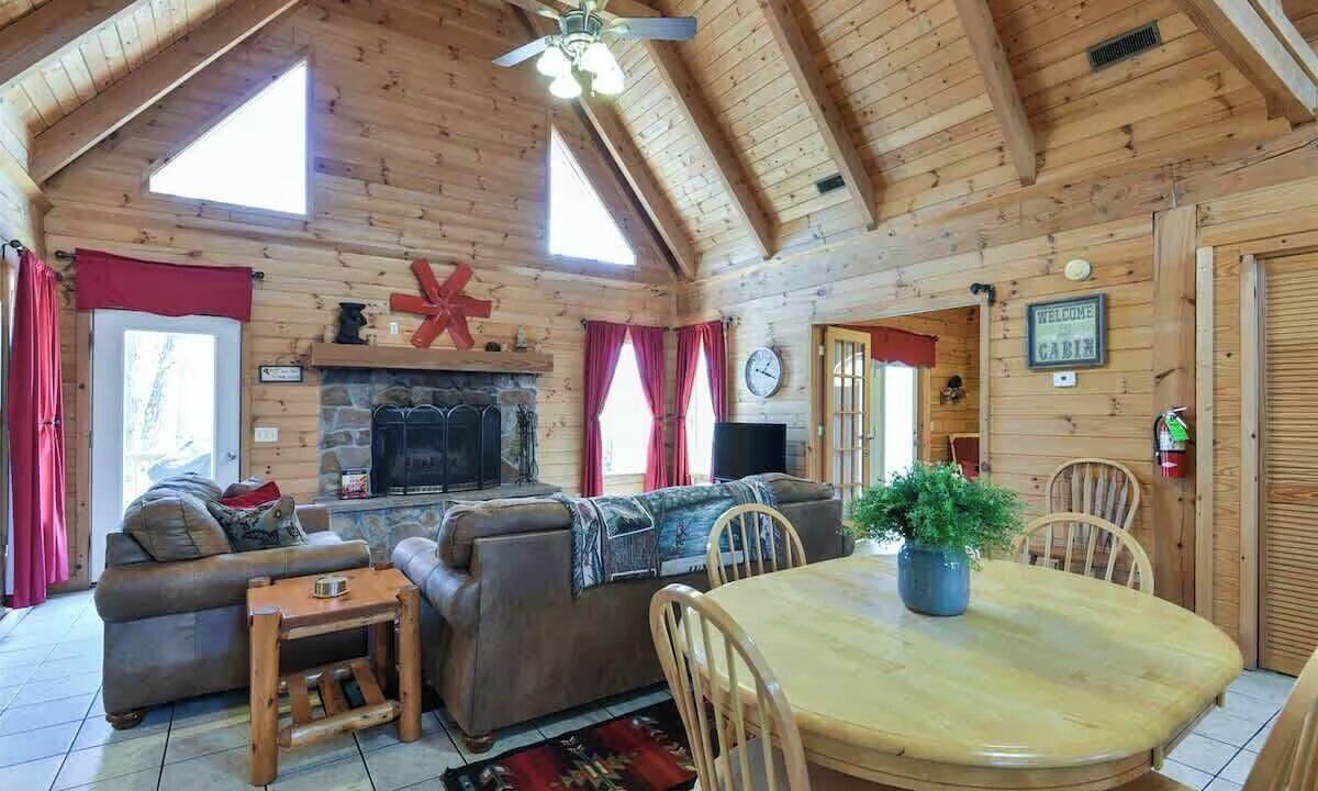 Photo of Others in Branson Cedars