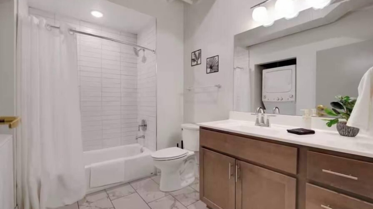 Photo of Bathroom in Downtown Louisville