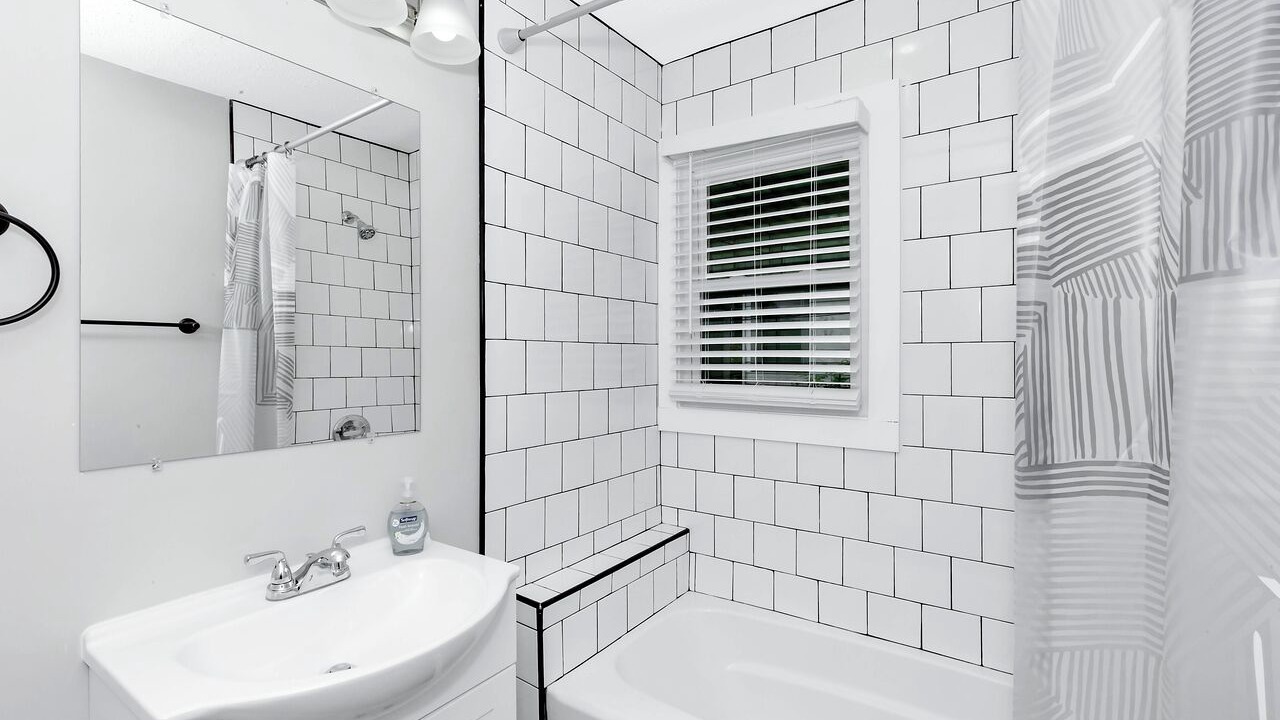 Photo of Bathroom in Normal