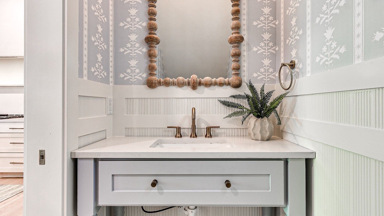 Photo of Bathroom in Eufaula