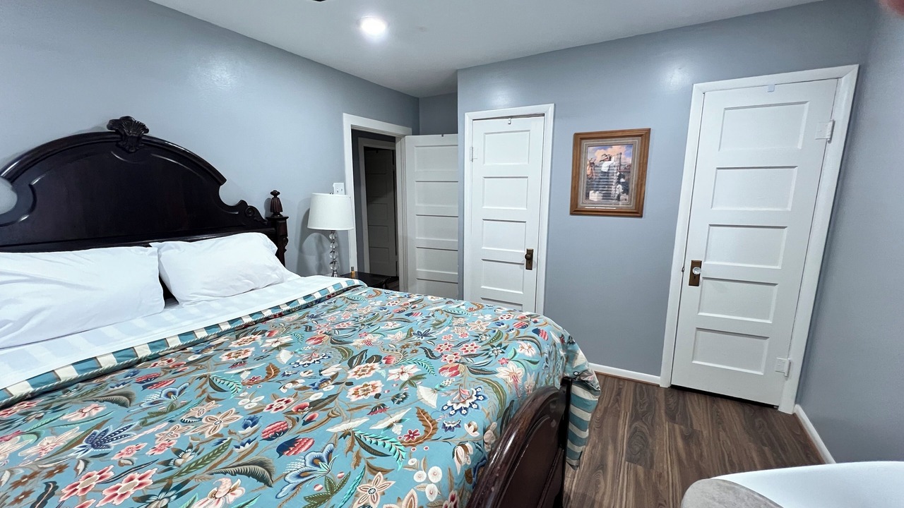 Photo of Bedroom in Waveland