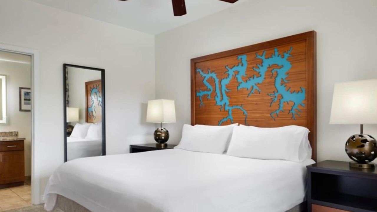 Photo of Bedroom in Branson Theater District