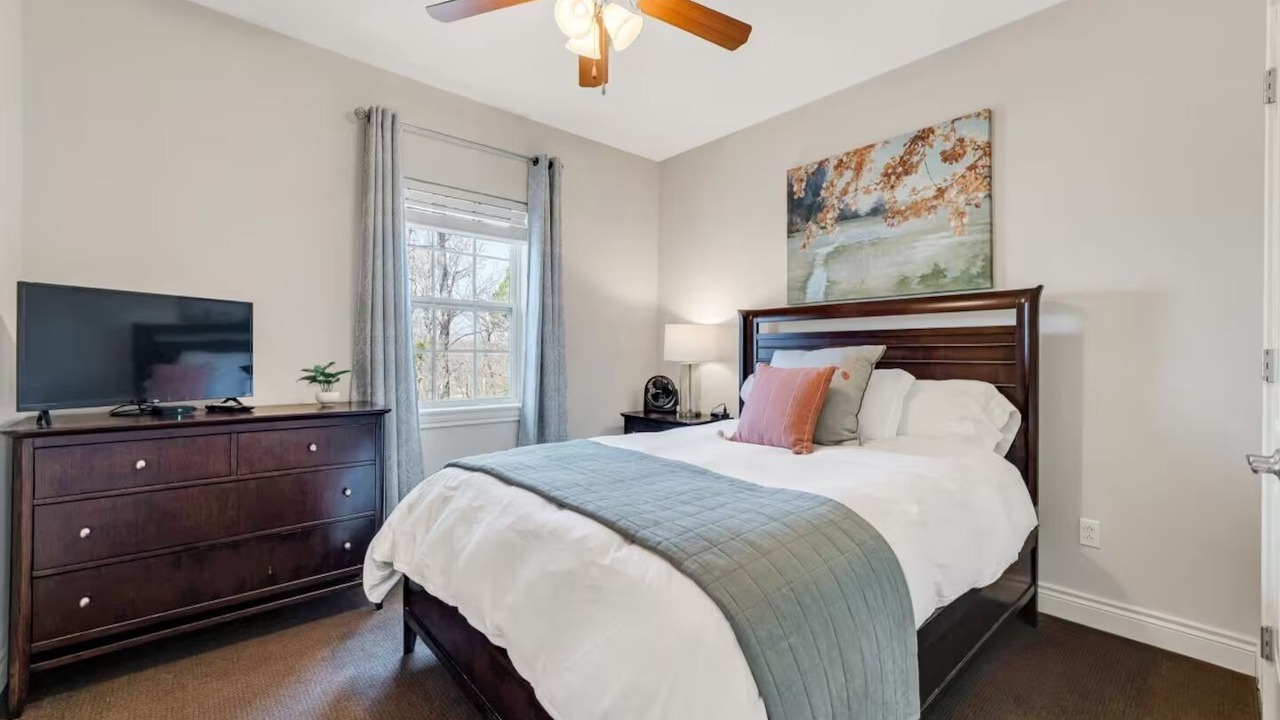 Photo of Bedroom in Branson