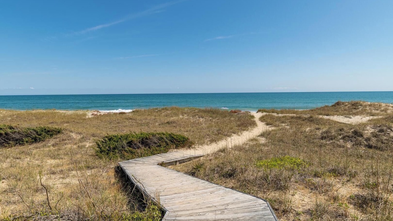 Photo of Others in Hatteras