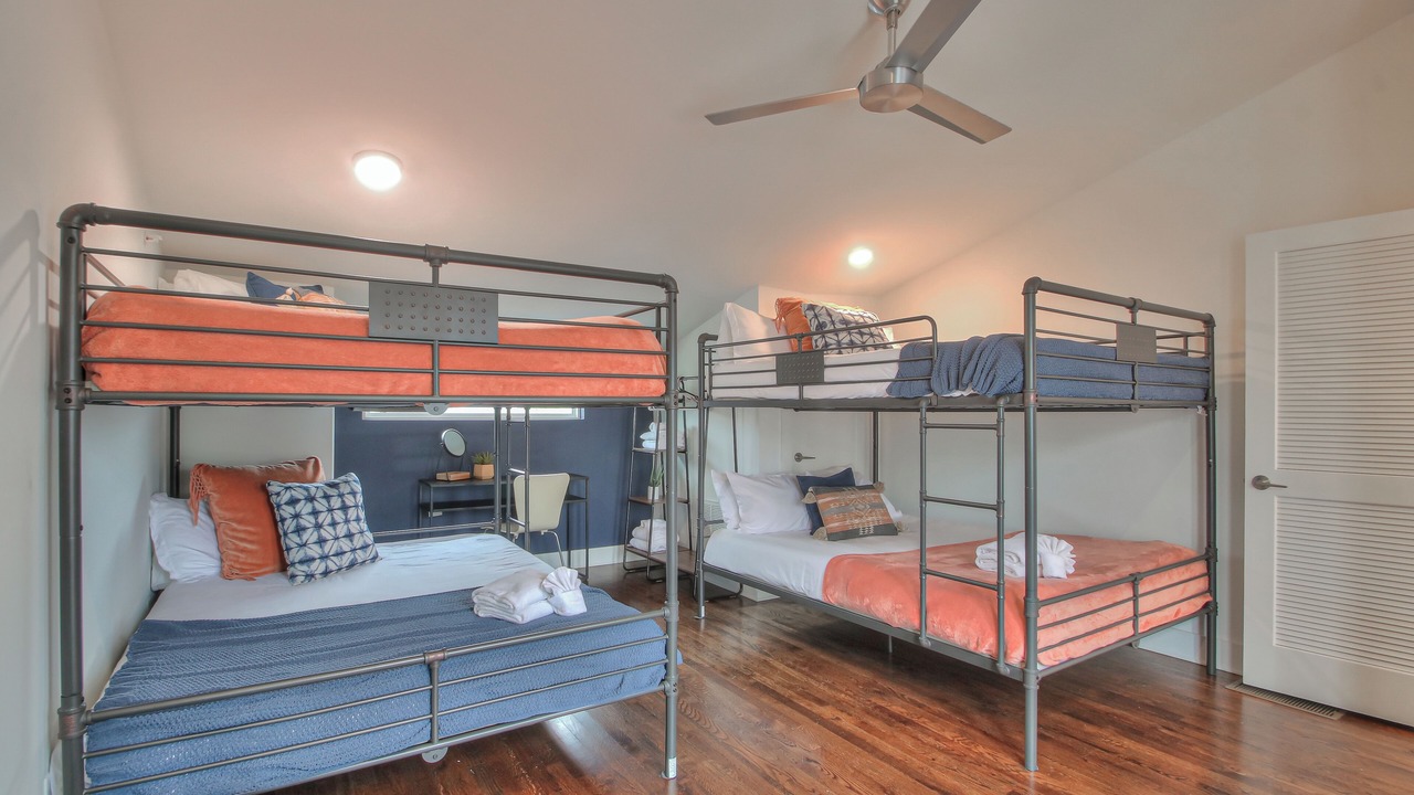 Photo of Bedroom in Hillsboro Village