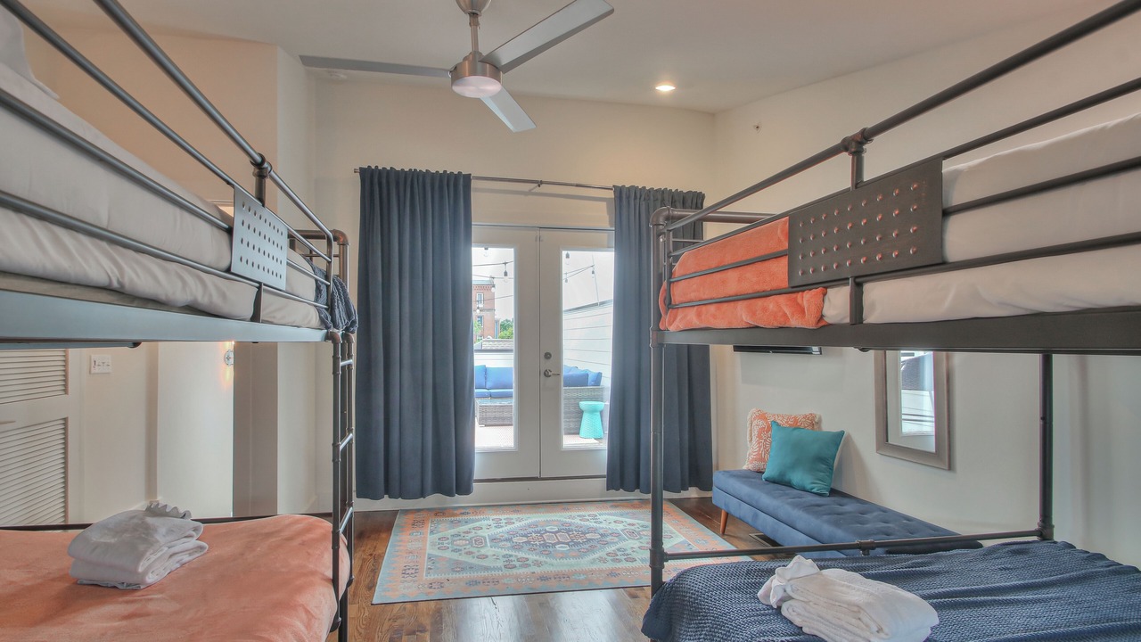 Photo of Bedroom in Hillsboro Village