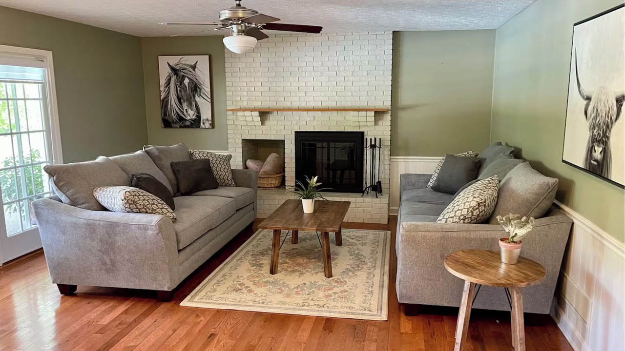 Photo of Livingroom in Fisherville