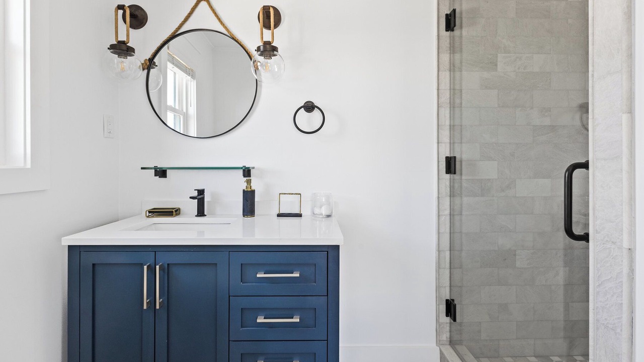 Photo of Bathroom in Topsail Beach