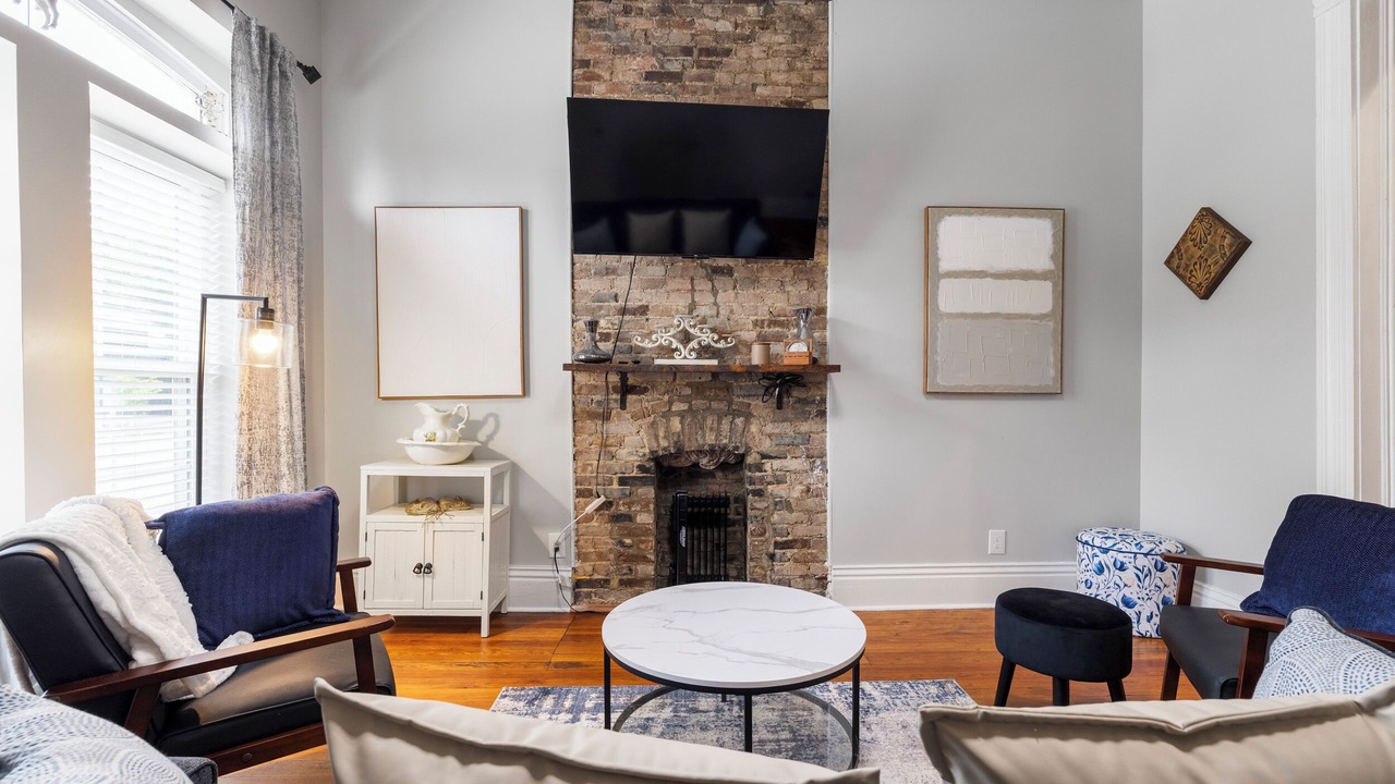 Photo of Livingroom in East Market District