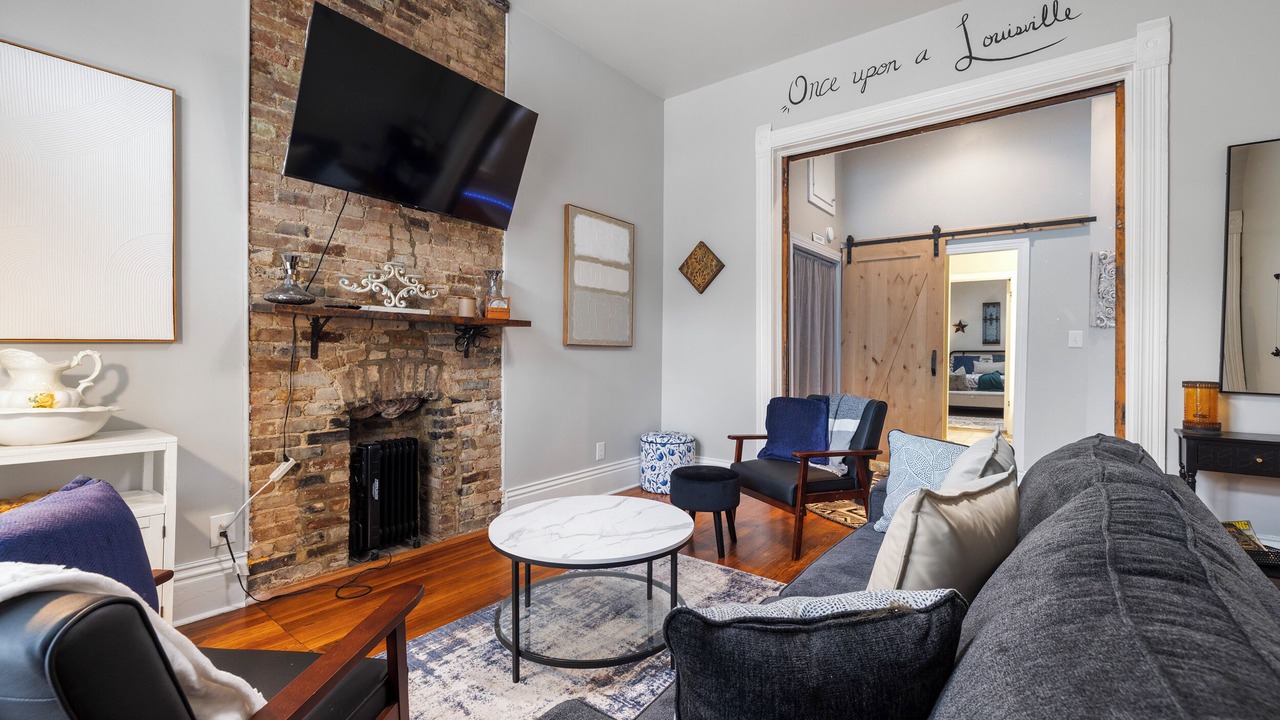Photo of Livingroom in East Market District