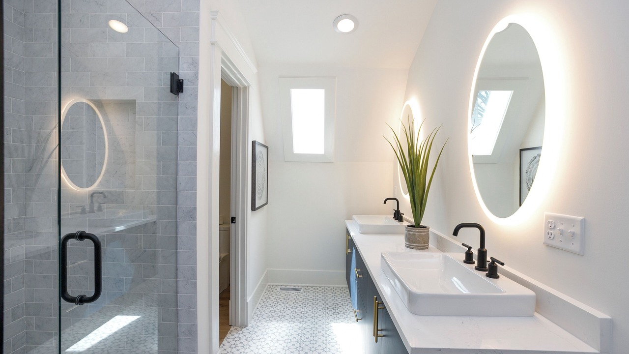 Photo of Bathroom in Hillsboro Village