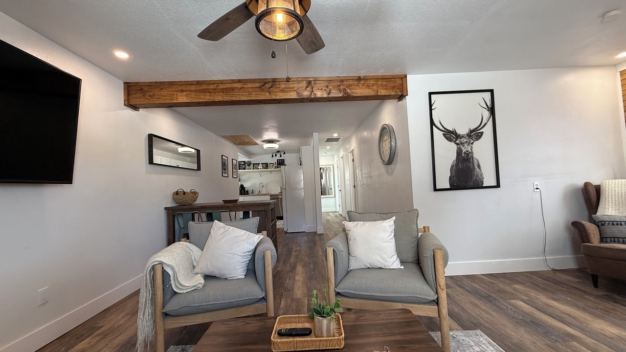 Photo of Livingroom in Scott City