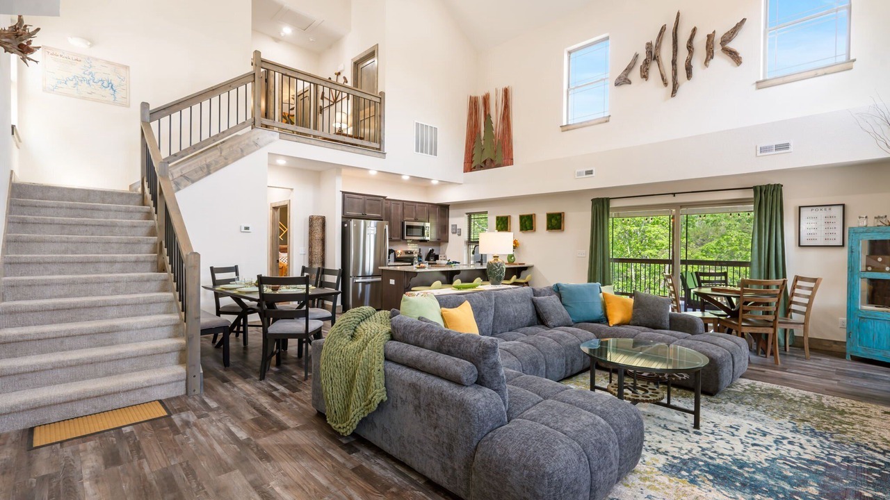 Photo of Livingroom in Hollister