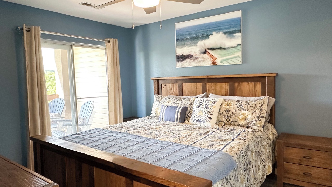 Photo of Bedroom in Reeds Spring